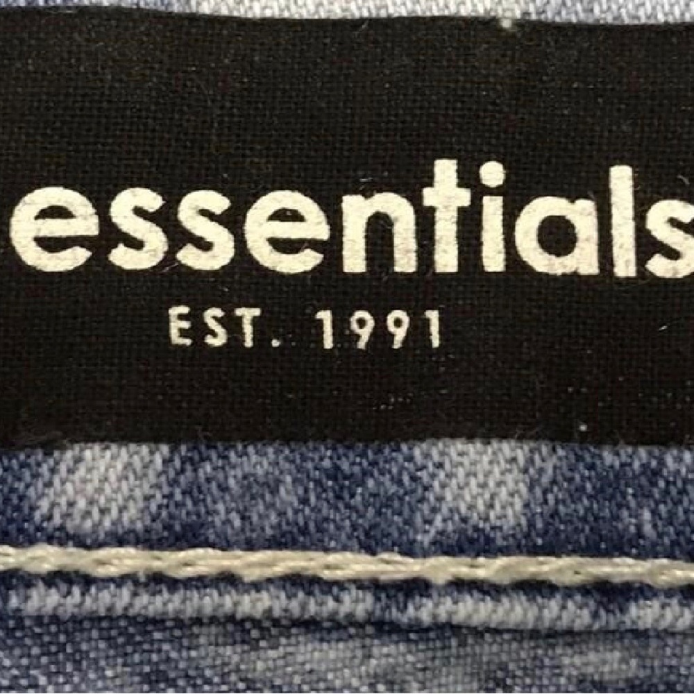 So Essentials Jeans - image 7